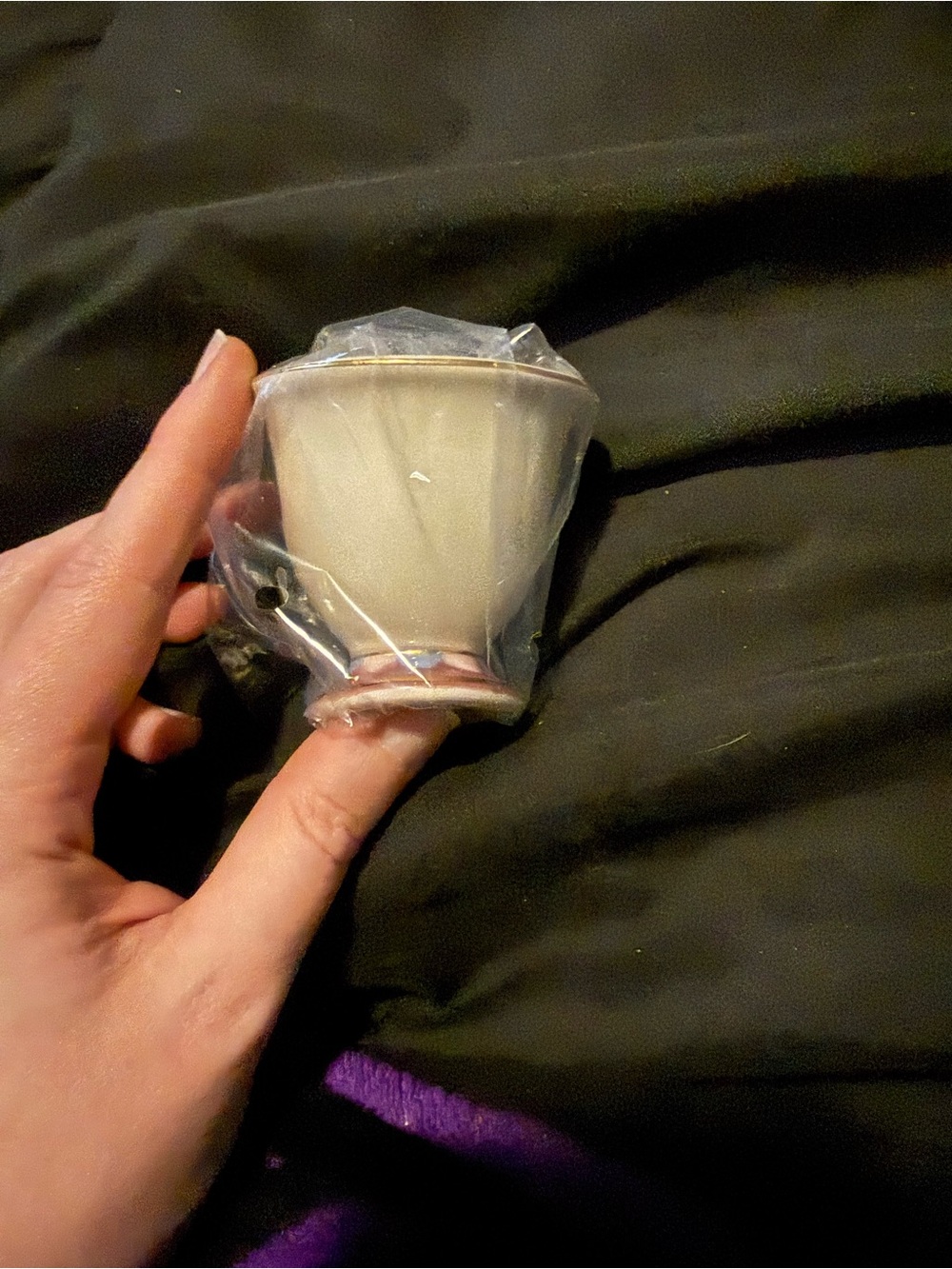 Chip Teacup Decoration - Picture 6 of 11